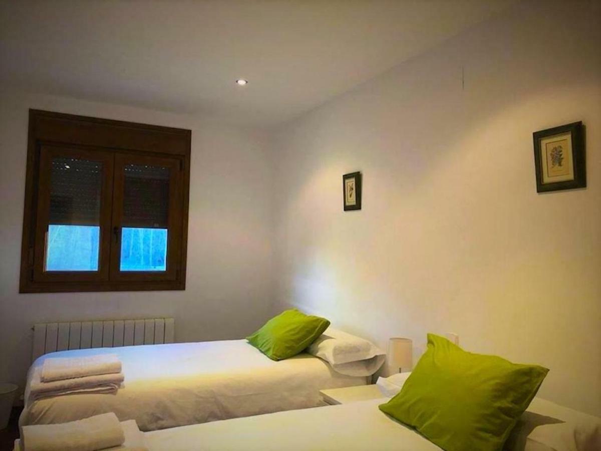 Casa Rural Laguna De Uña エクステリア 写真